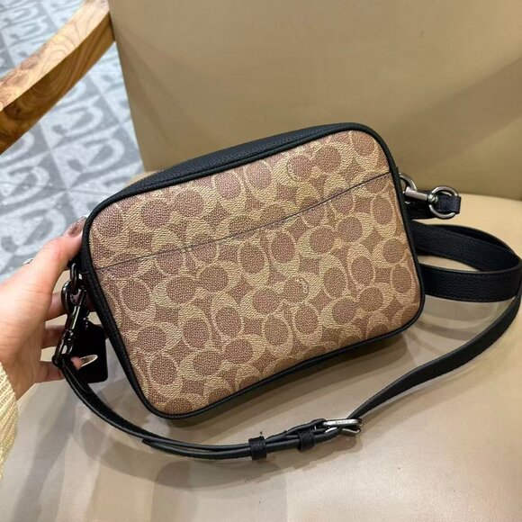 COACH Men's Monogram Warner Crossbody Bag, size 21.5 × 15.5 × 6.5cm - Picture 6 of 9